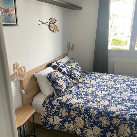 Bel Appartement Spacieux ,Convivial De 3 Chambres Avec Parking Prive Secure Caen Exterior photo