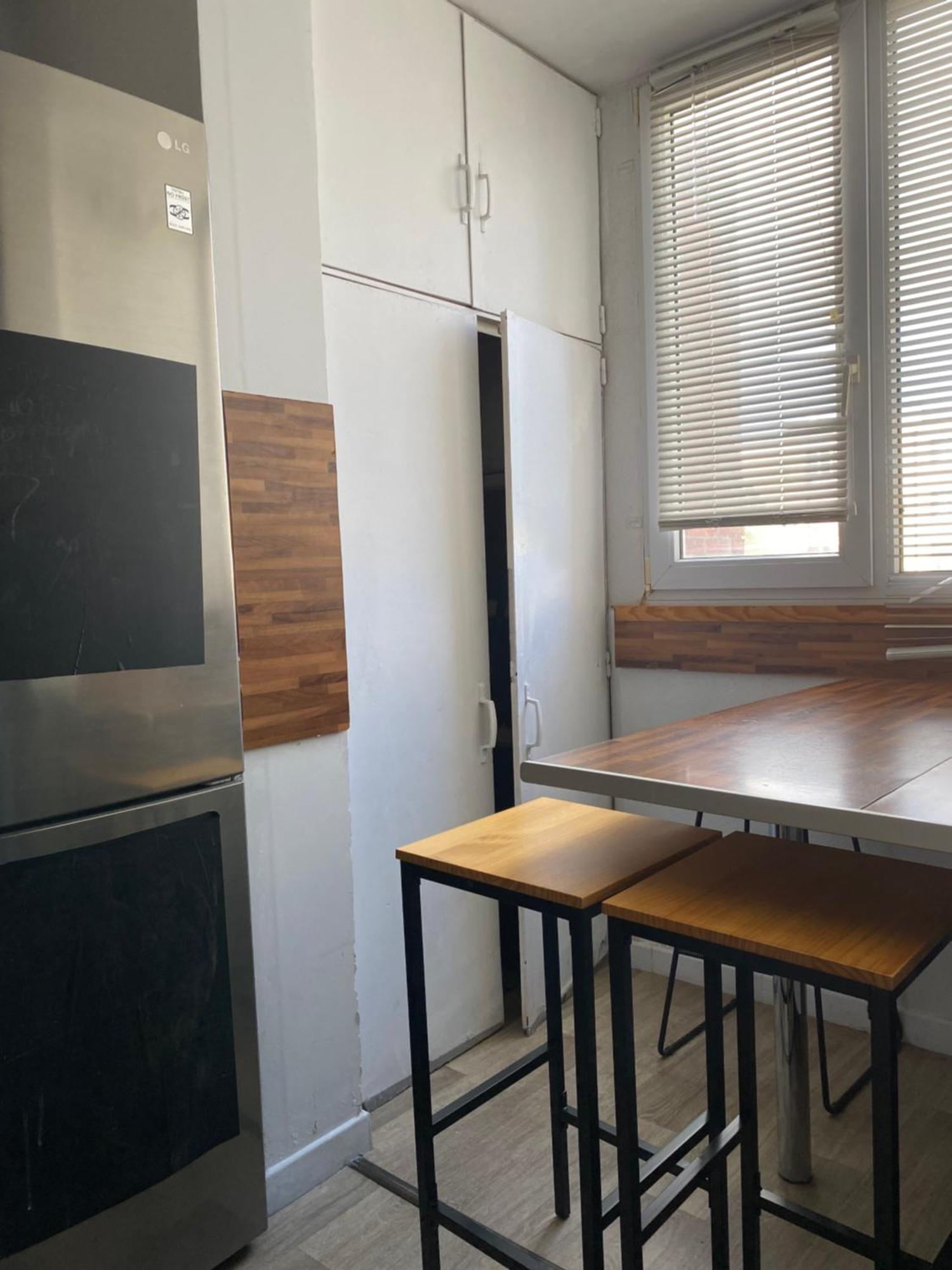 Bel Appartement Spacieux ,Convivial De 3 Chambres Avec Parking Prive Secure Caen Exterior photo