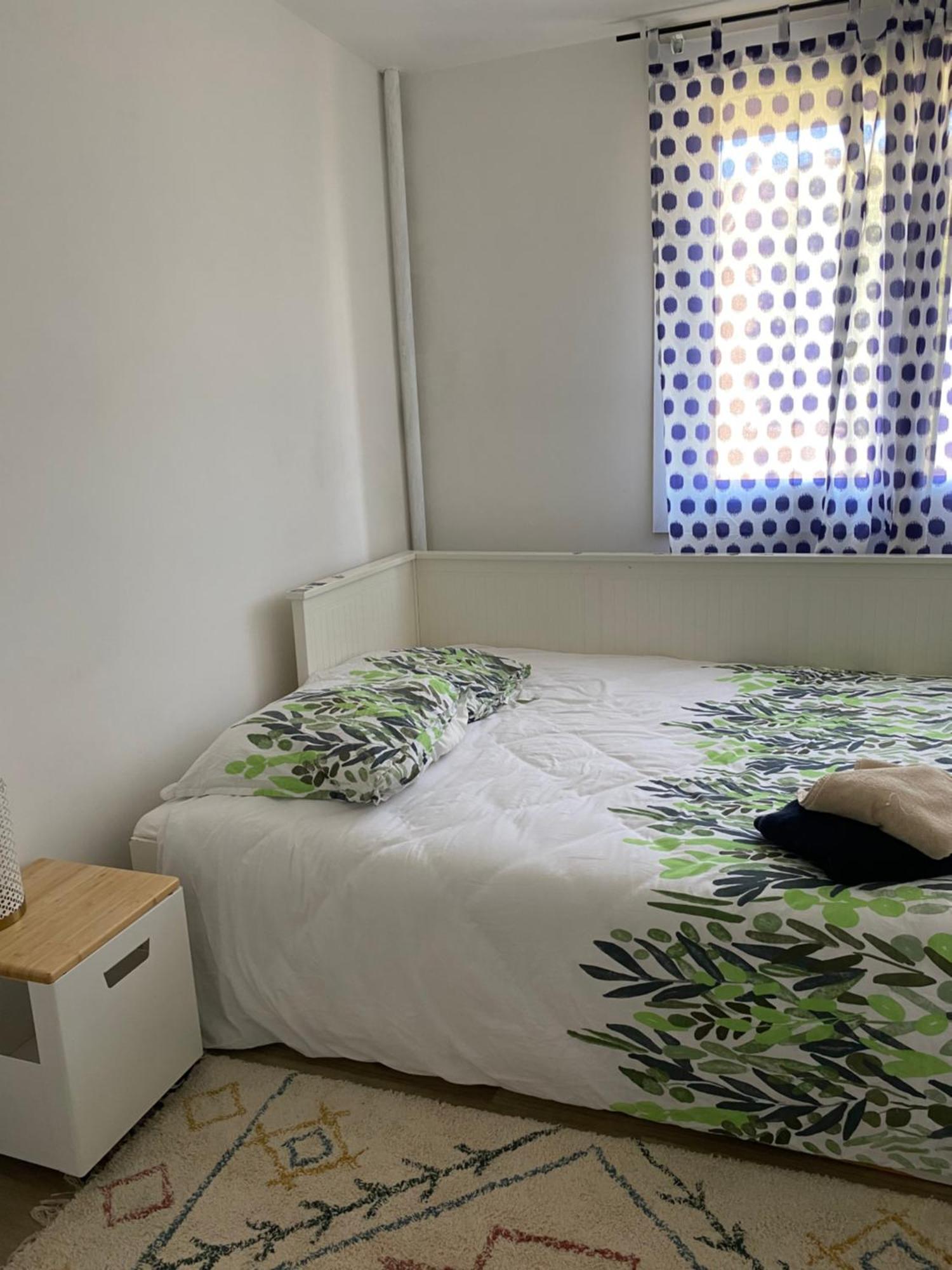 Bel Appartement Spacieux ,Convivial De 3 Chambres Avec Parking Prive Secure Caen Exterior photo