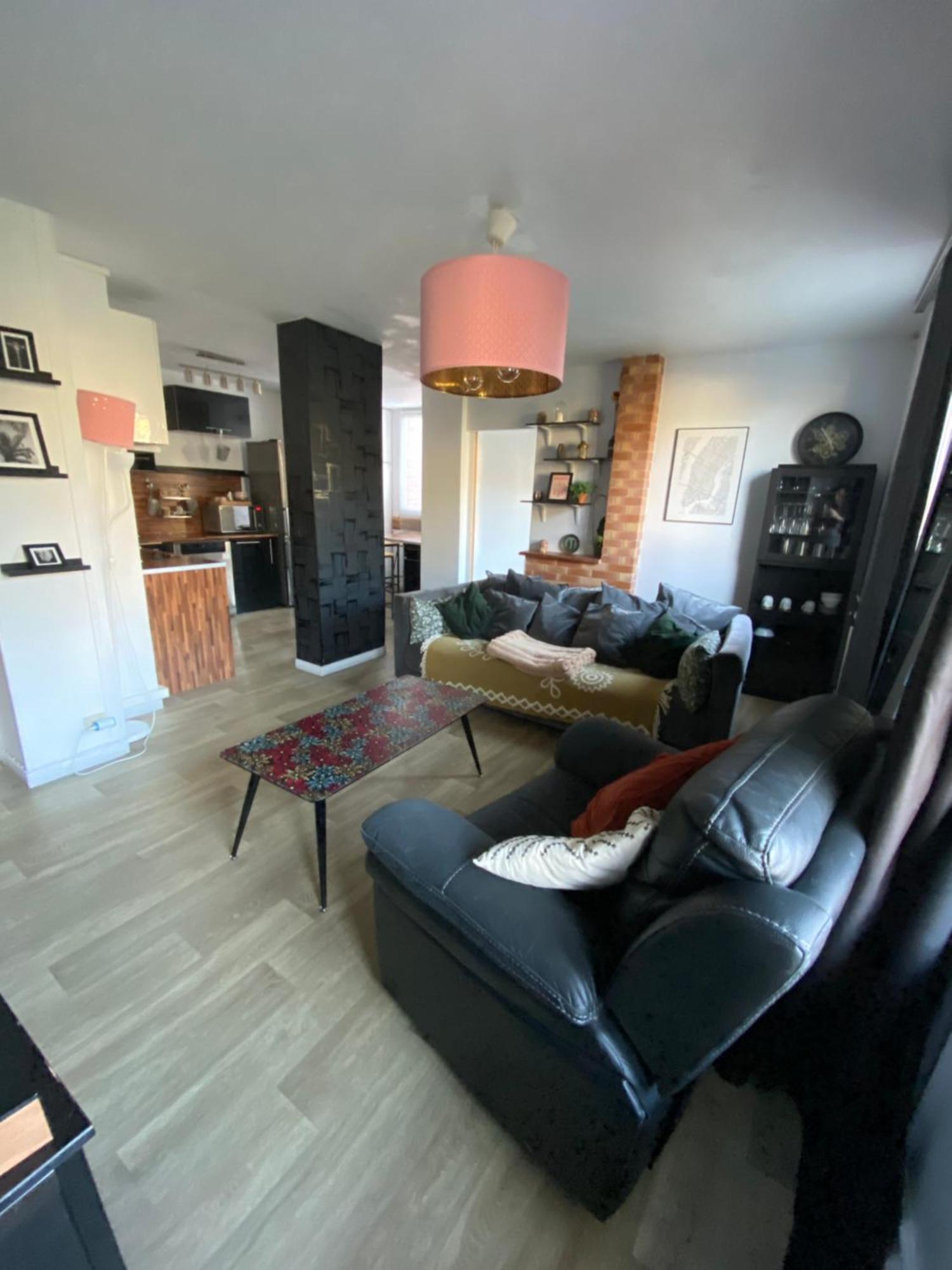 Bel Appartement Spacieux ,Convivial De 3 Chambres Avec Parking Prive Secure Caen Exterior photo
