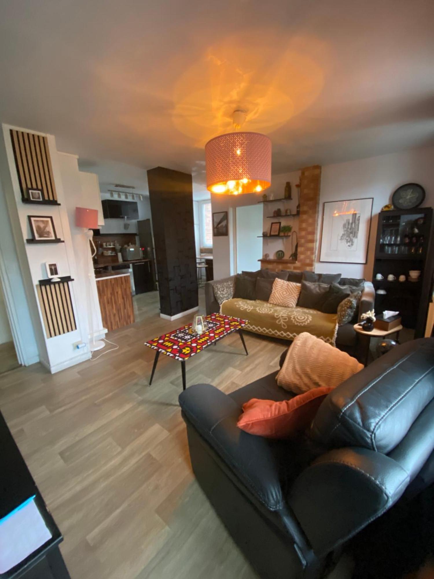 Bel Appartement Spacieux ,Convivial De 3 Chambres Avec Parking Prive Secure Caen Exterior photo