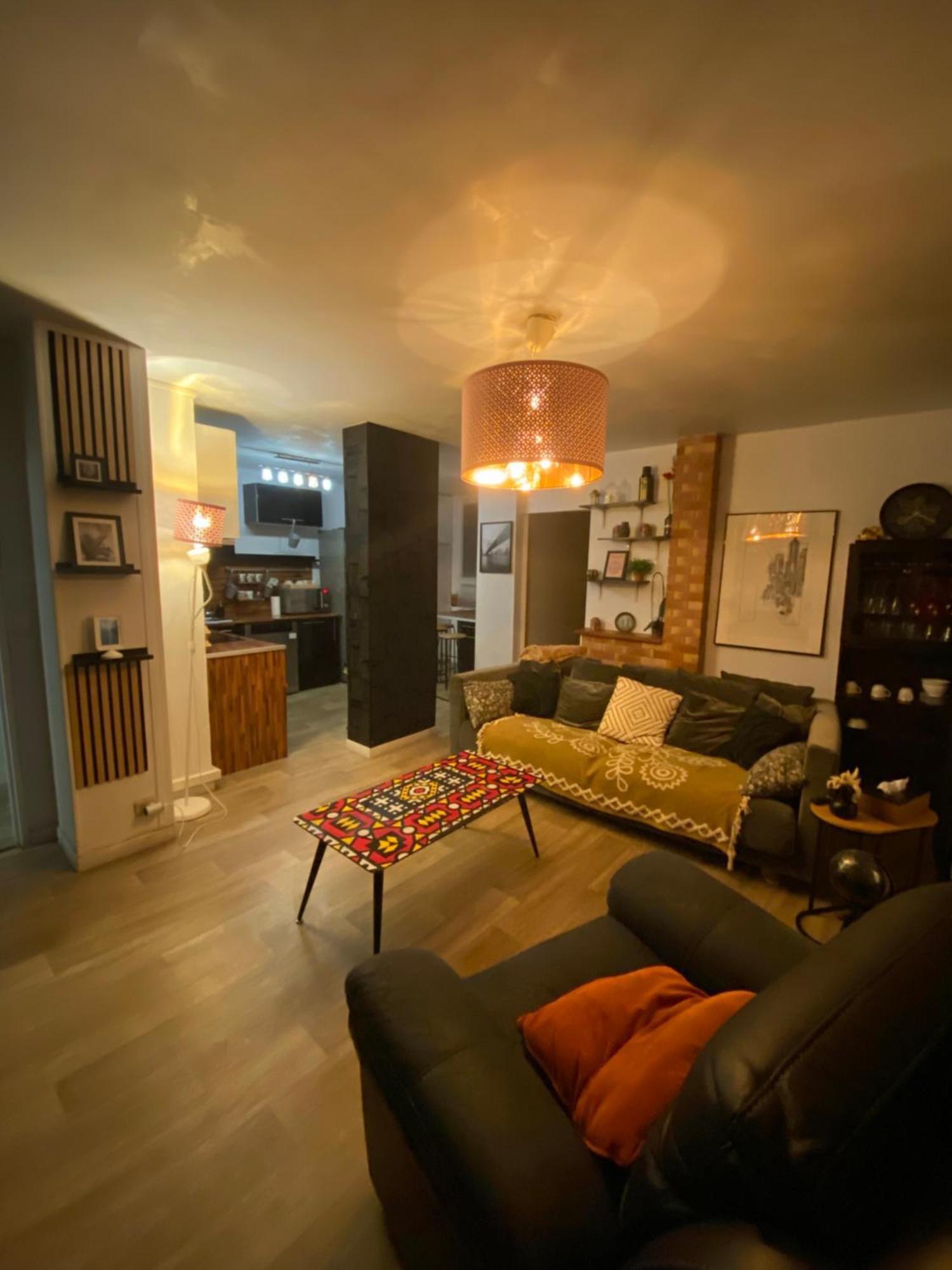 Bel Appartement Spacieux ,Convivial De 3 Chambres Avec Parking Prive Secure Caen Exterior photo